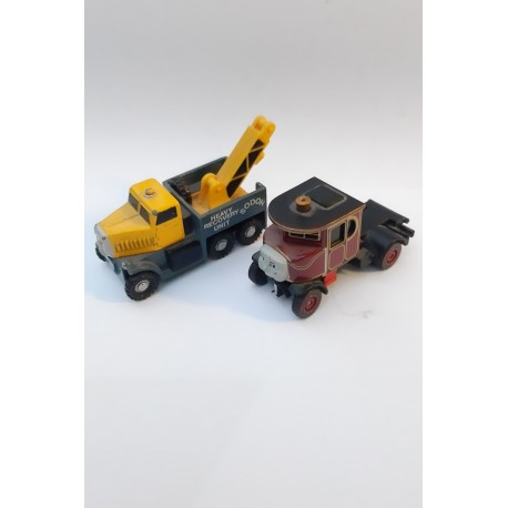 2 Thomas THE Tank ENGINE Truck's